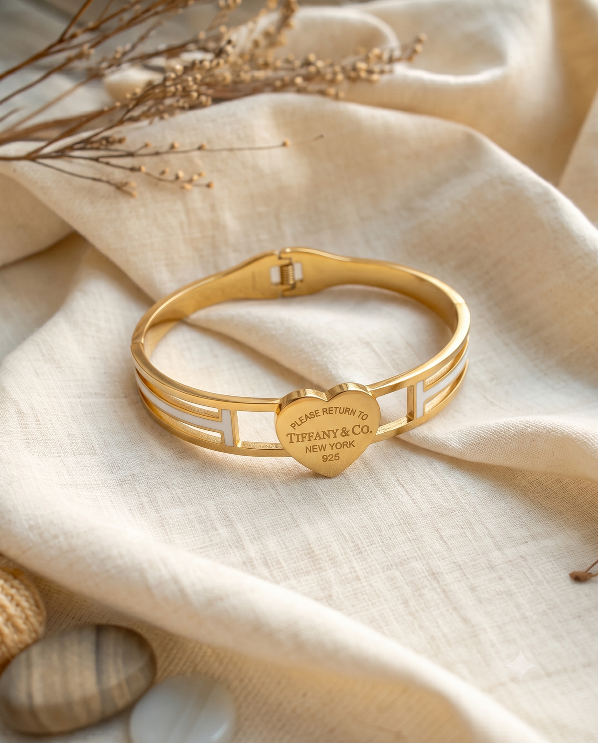 Iconic Heart Accent Brass Kada