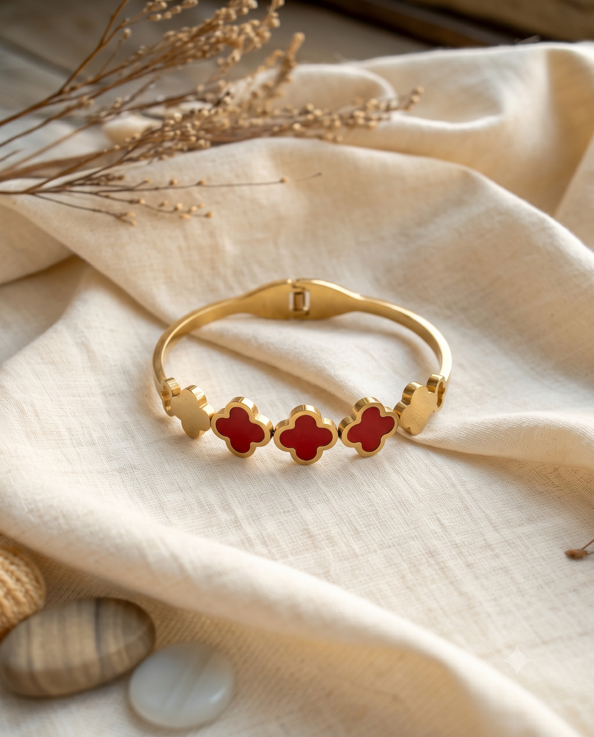 Ruby Clover Brass Kada