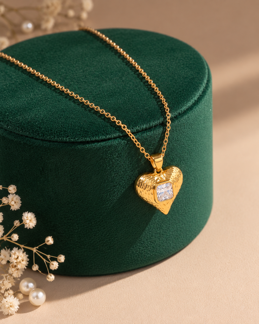 The Textured Solitaire Heart Necklace