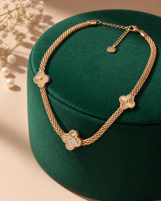 The Radiance Clover Mesh Necklace