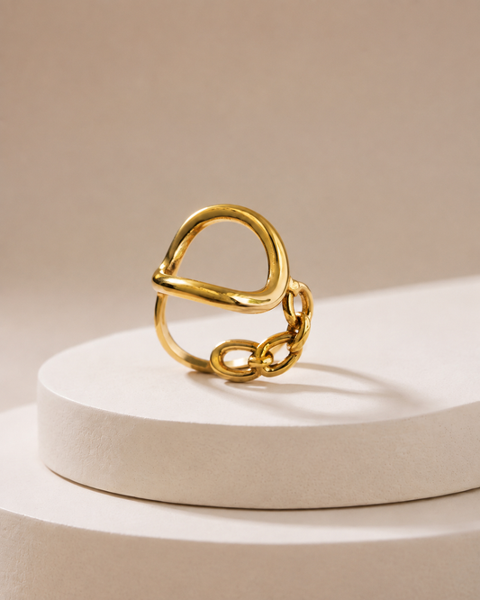 The Sculptural Link Abstract Ring