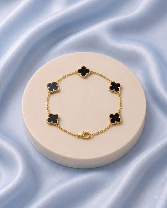 The Noir Clover Motif Bracelet