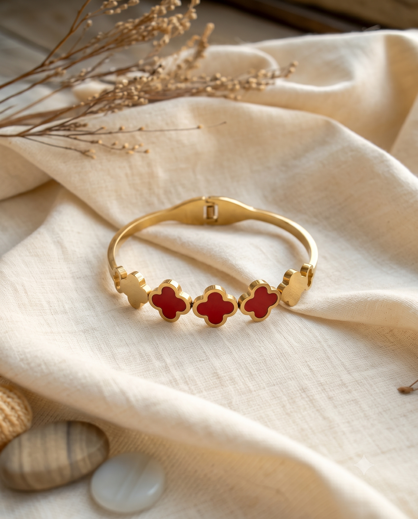 Ruby Clover Brass Kada