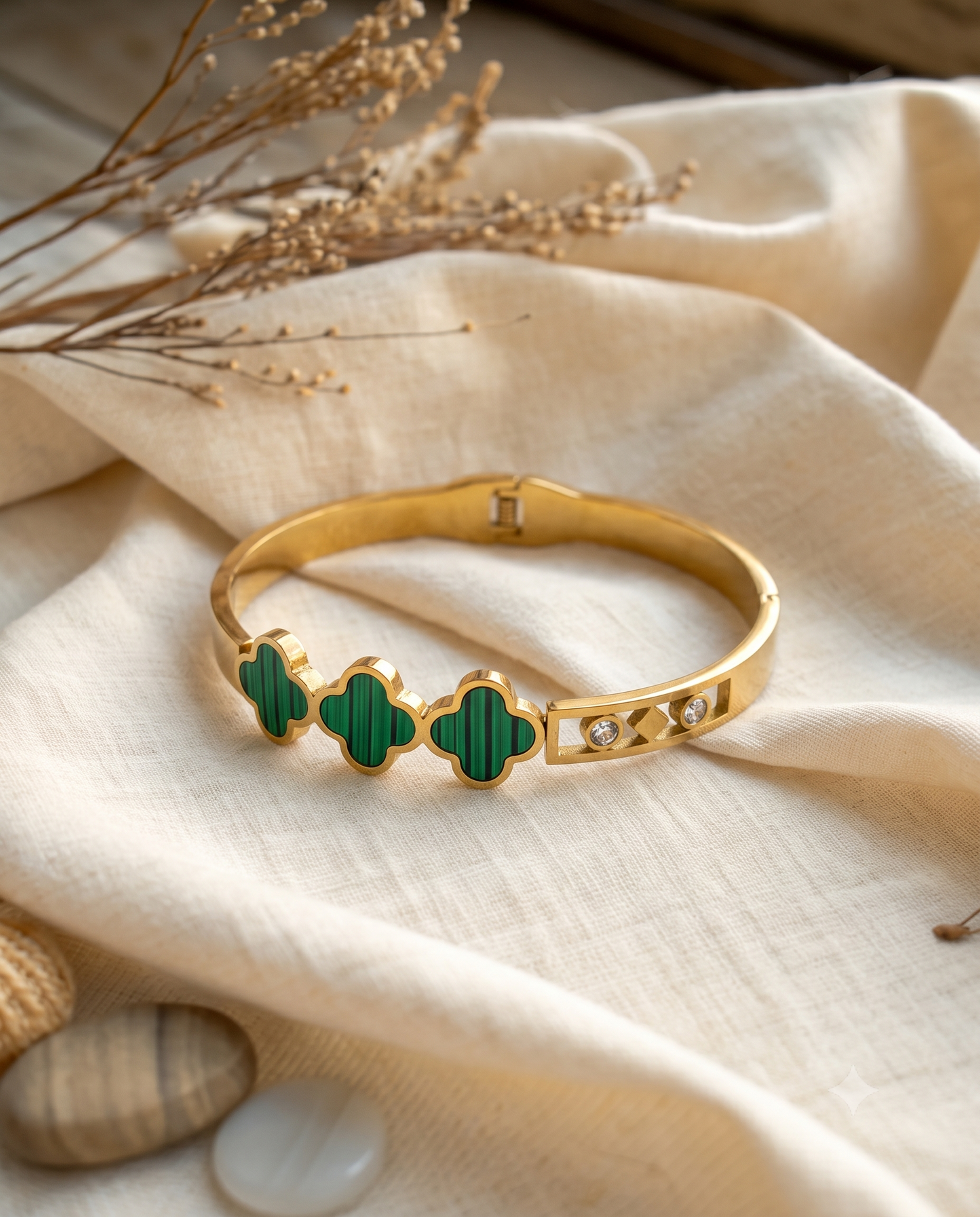 Malachite Motif Gold Bangle