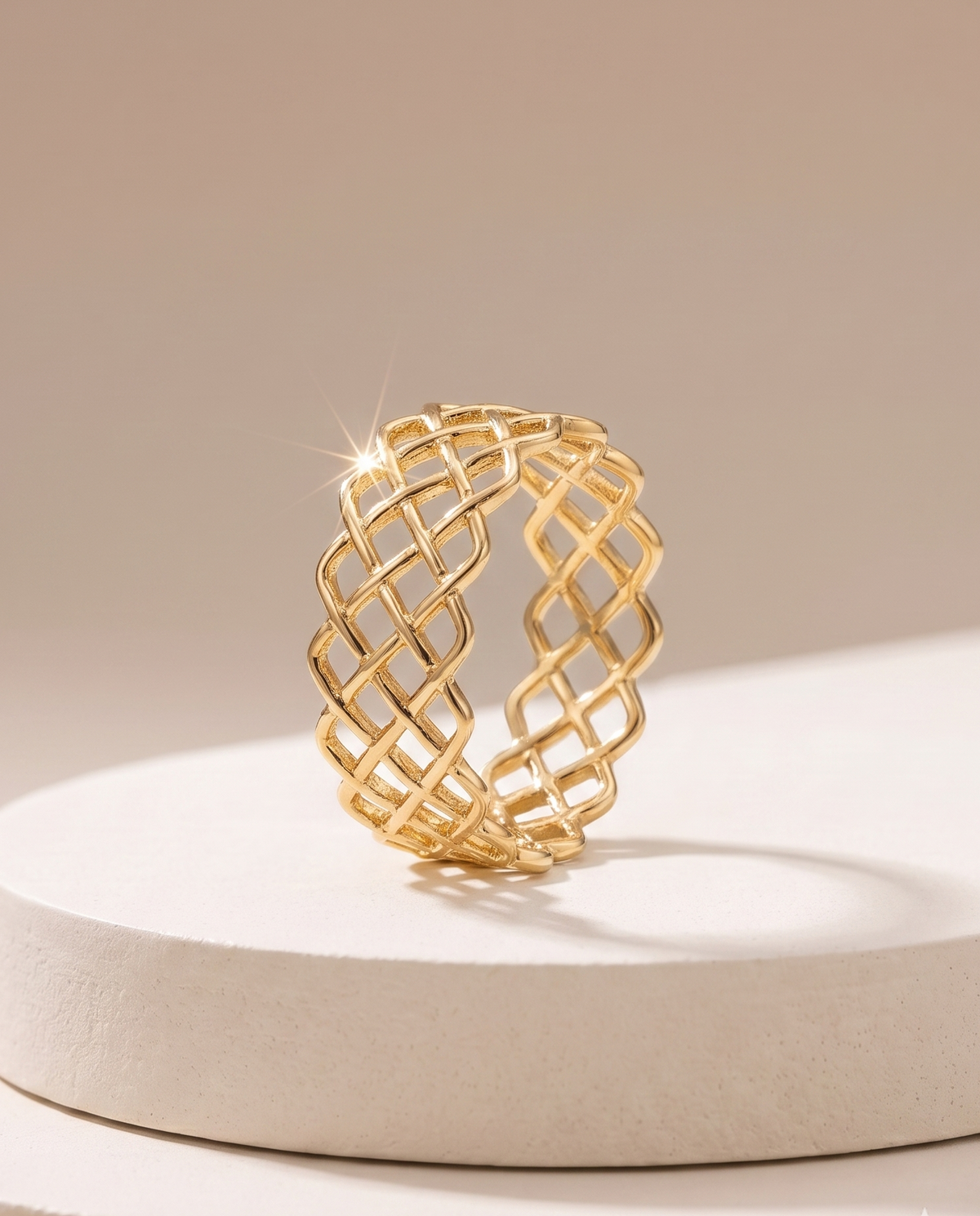 The Woven Mesh Band Ring