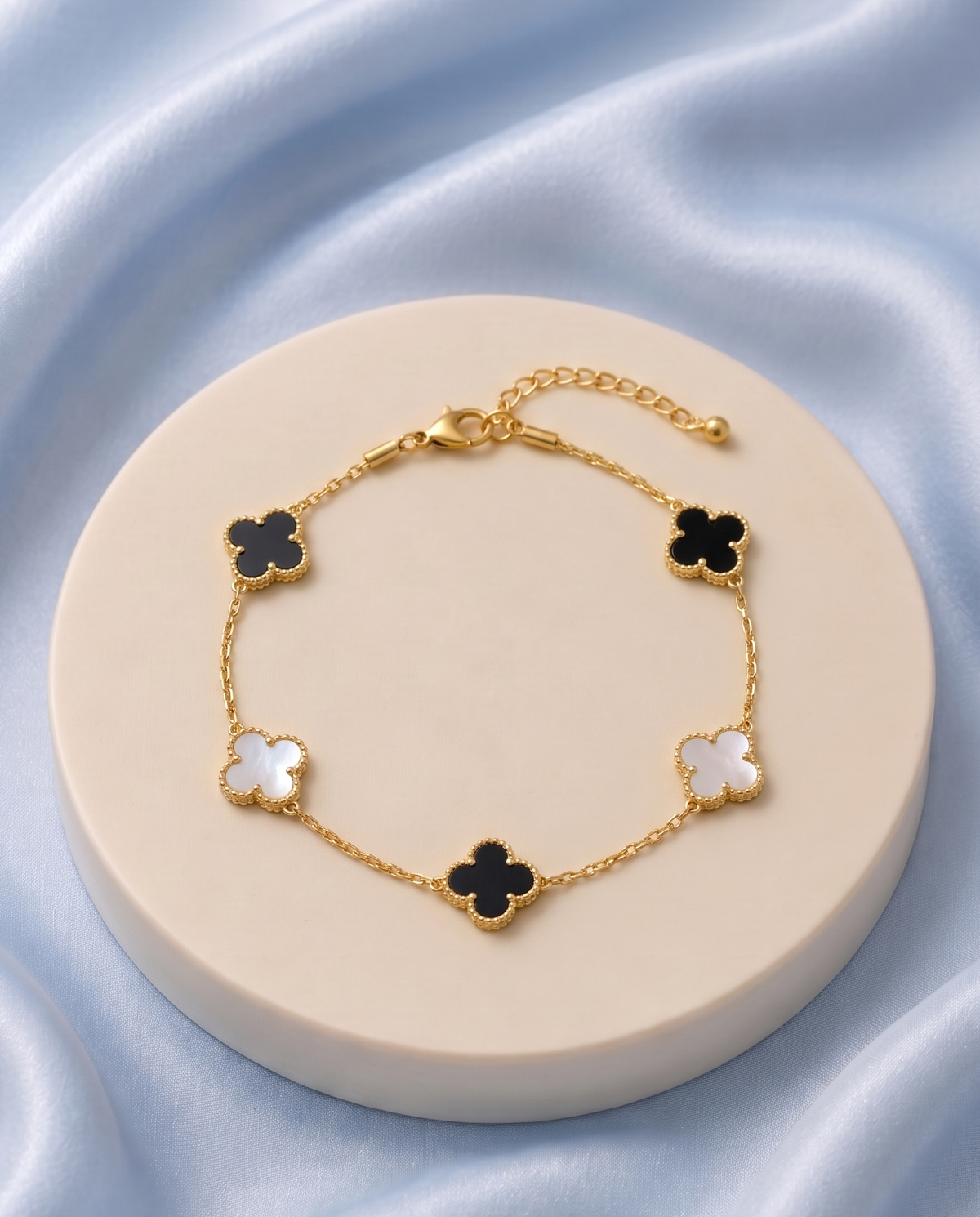 The Dual Clover Motif Charm Bracelet