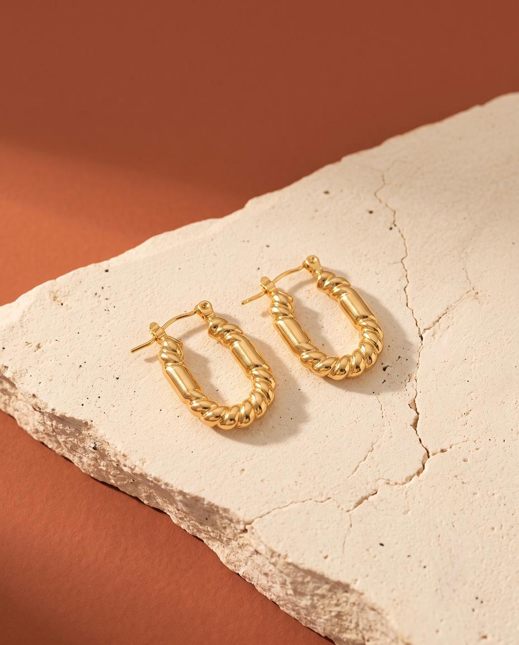 Half-Twist Hoops